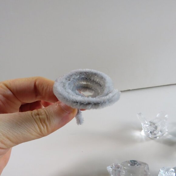 (4) Acrylic Birds 1.5" tall & wide Christmas or everyday - Picture 6 of 7